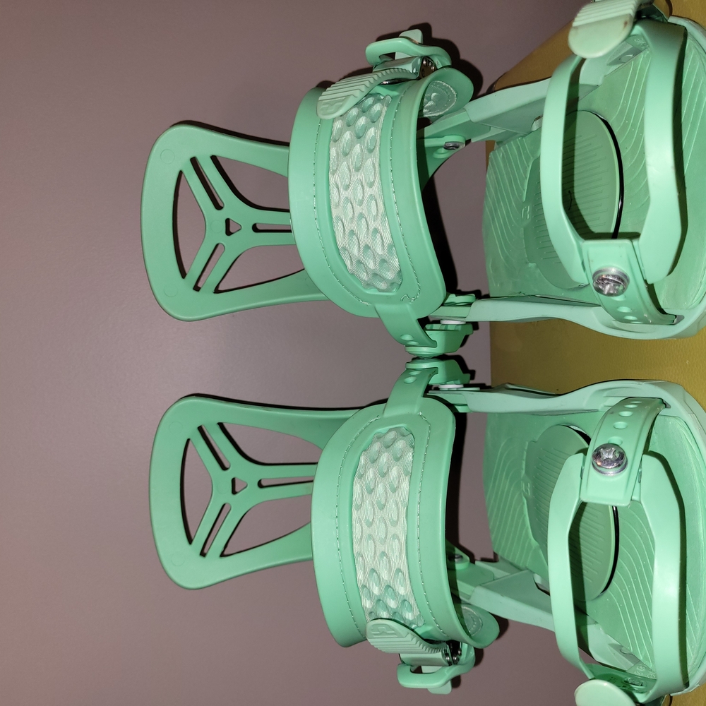 Union Rosa Sea Green Snowboard Bindings '22